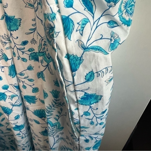 Draper James Ladies Ruffle
Sleeve Dress in Excellent Pre Loved Condition - Picture 6 of 6